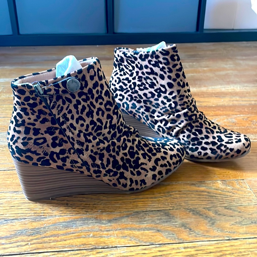 Leopard print wedge ankle booties NIB